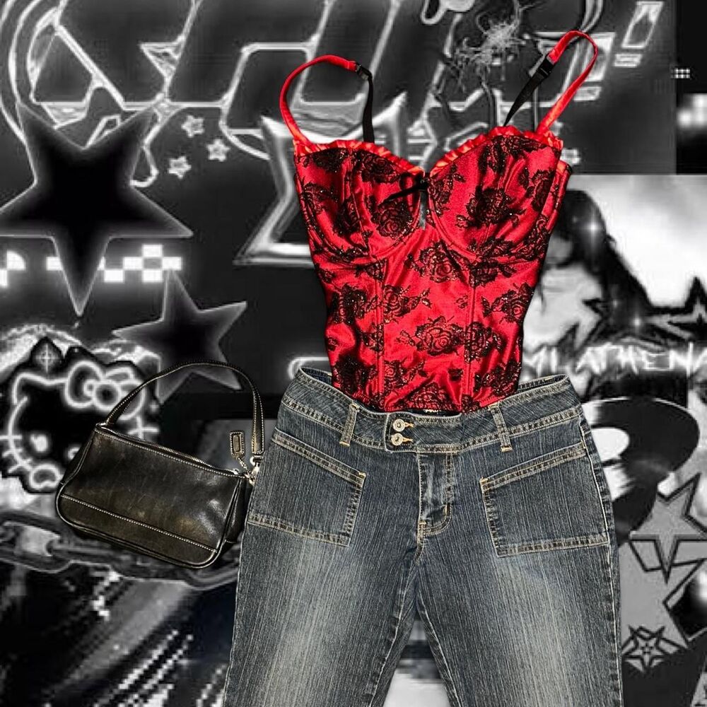 VINTAGE Y2K EURO La Senza Red and Black Lace Corset